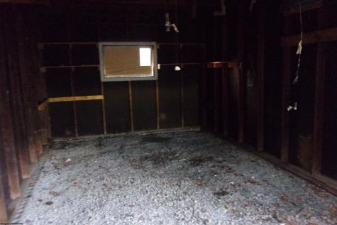 32 Cleveland Avenue Westover WV 26501