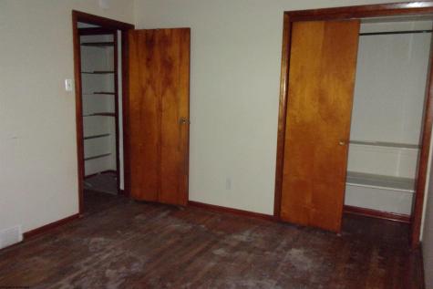 32 Cleveland Avenue Westover WV 26501