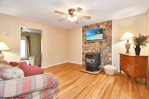 13 Devin Lane Morgantown WV 26508