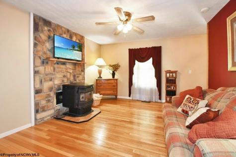 13 Devin Lane Morgantown WV 26508