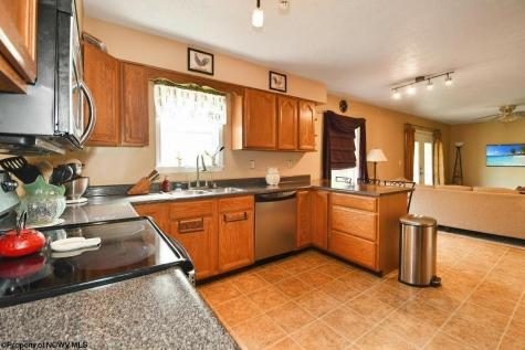 13 Devin Lane Morgantown WV 26508