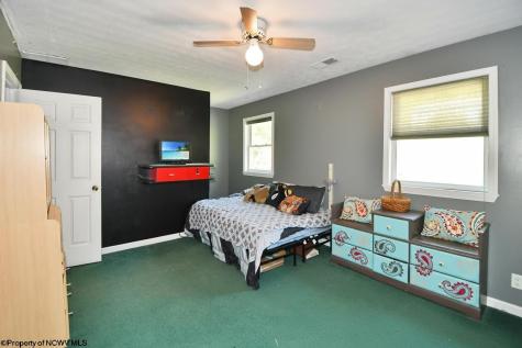 13 Devin Lane Morgantown WV 26508