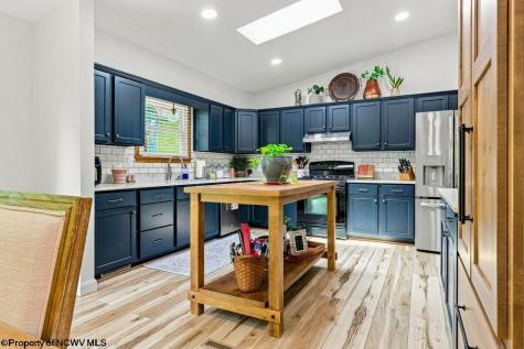 12 Coolview Lane Bridgeport WV 26330
