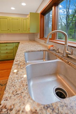 17 Goldfinch Lane Terra Alta WV 26764