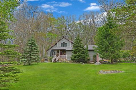 17 Goldfinch Lane Terra Alta WV 26764