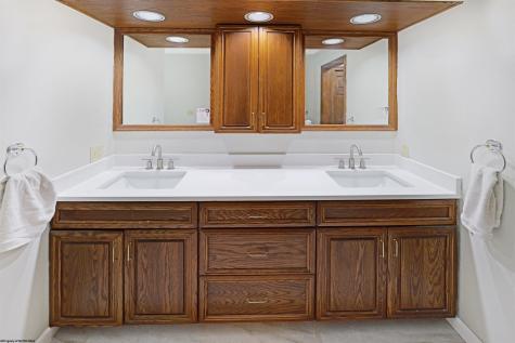 17 Goldfinch Lane Terra Alta WV 26764