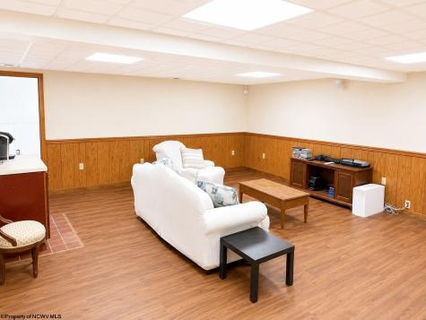 17 Goldfinch Lane Terra Alta WV 26764