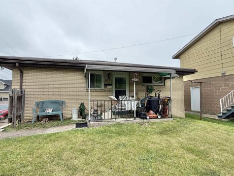 520 Mahan Avenue Follansbee WV 26037