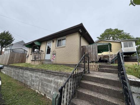 520 Mahan Avenue Follansbee WV 26037