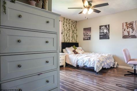 243 Aurora Drive Morgantown WV 26508