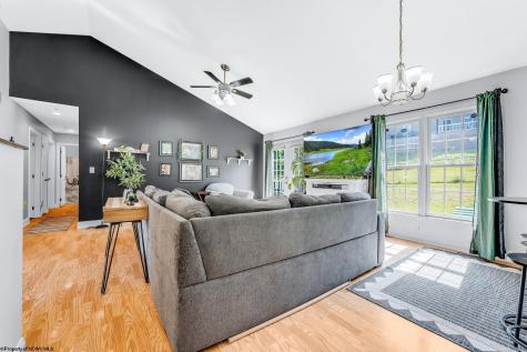 102 June Lane Morgantown WV 26508