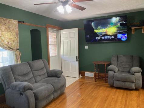 125 Cottage Avenue Weston WV 26452