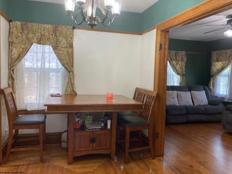 125 Cottage Avenue Weston WV 26452