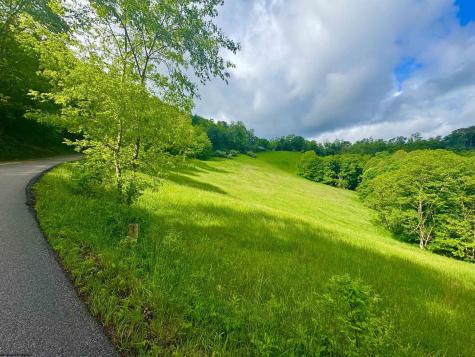 14451 Proctor Creek Road New Martinsville WV 26155