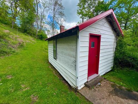 14451 Proctor Creek Road New Martinsville WV 26155