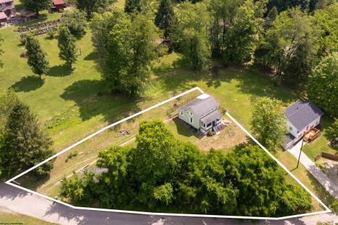 16 Davis Heights Road Maidsville WV 26541