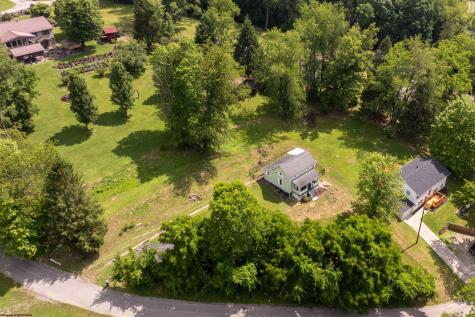 16 Davis Heights Road Maidsville WV 26541