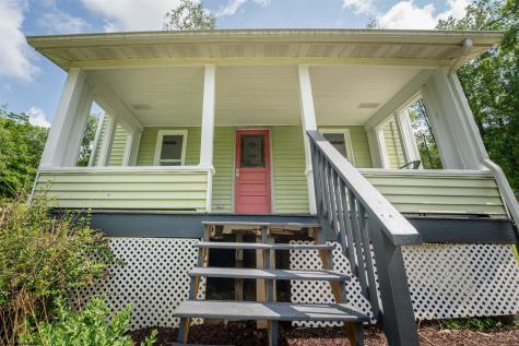 16 Davis Heights Road Maidsville WV 26541