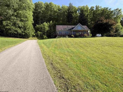 611 Hart Ranch Road Elkins WV 26241