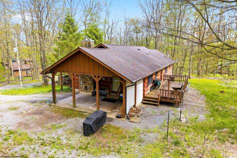 37 Sorrel Court Terra Alta WV 26764