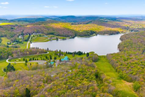 37 Sorrel Court Terra Alta WV 26764