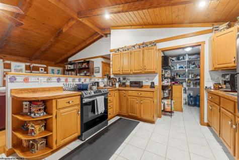 37 Sorrel Court Terra Alta WV 26764