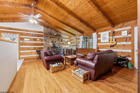 37 Sorrel Court Terra Alta WV 26764