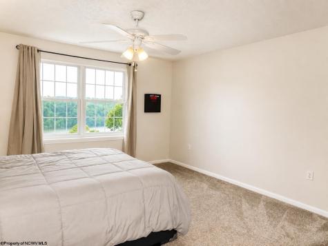 39 Dockview Lane Morgantown WV 26508