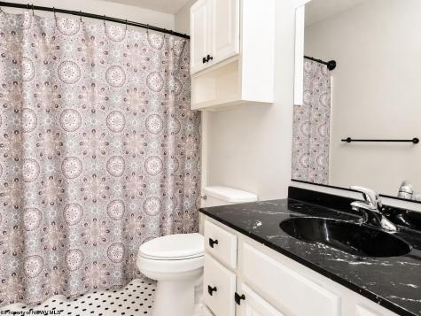 39 Dockview Lane Morgantown WV 26508