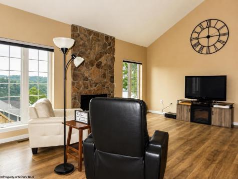 39 Dockview Lane Morgantown WV 26508