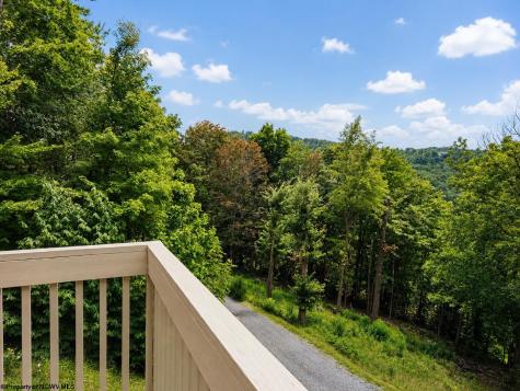39 Dockview Lane Morgantown WV 26508