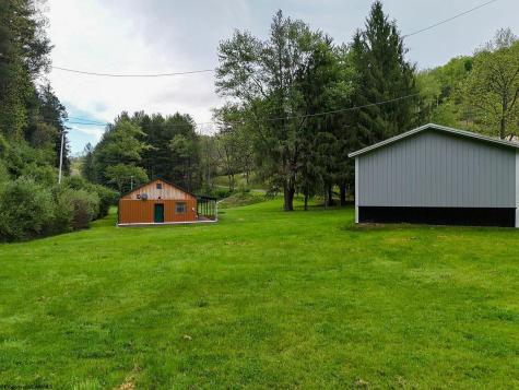 2086 Teagarden Fork Road Metz WV 26585