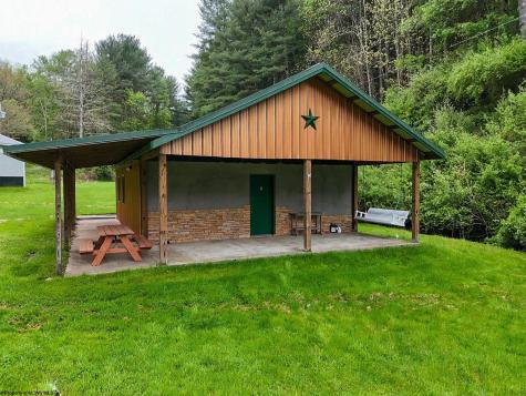 2086 Teagarden Fork Road Metz WV 26585
