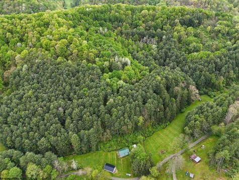 2086 Teagarden Fork Road Metz WV 26585