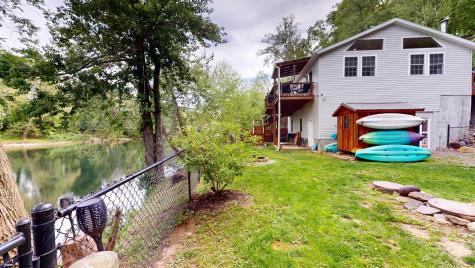 378 White Island Road Fairmont WV 26554