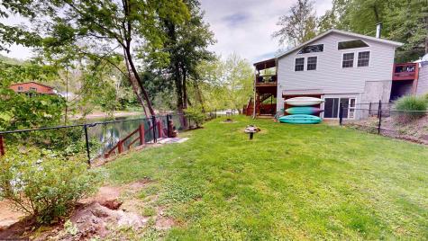 378 White Island Road Fairmont WV 26554