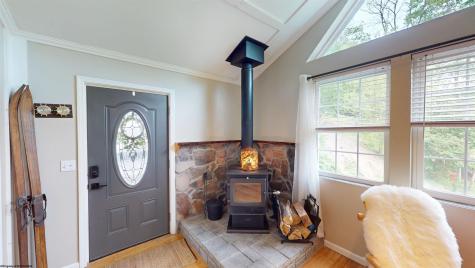 378 White Island Road Fairmont WV 26554
