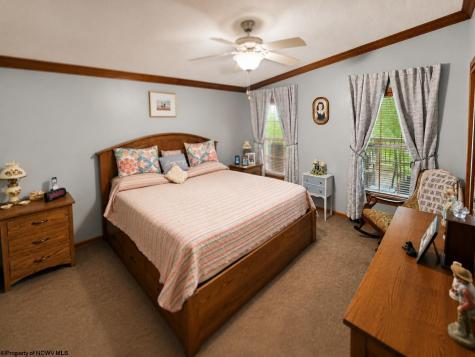 14107 Back Mountain Road Durbin WV 26264