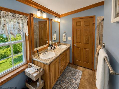 14107 Back Mountain Road Durbin WV 26264