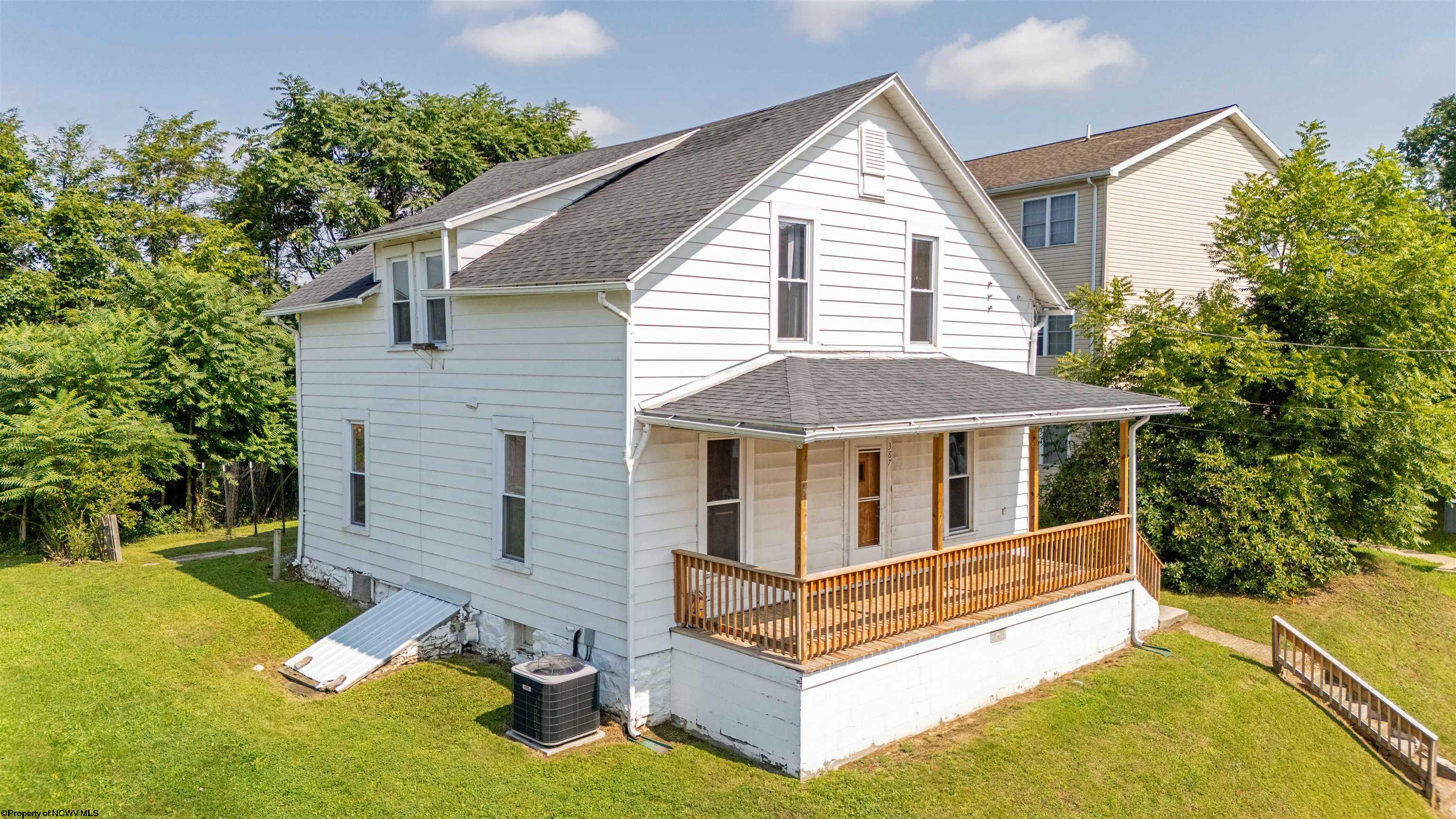 387 Dille Street Morgantown WV 26505