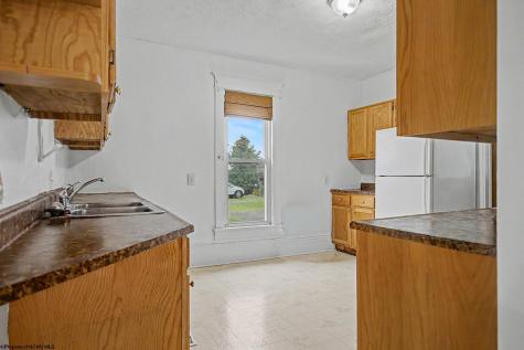 387 Dille Street Morgantown WV 26505