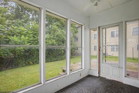 387 Dille Street Morgantown WV 26505