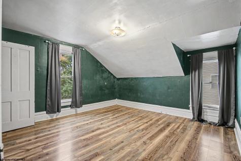 387 Dille Street Morgantown WV 26505