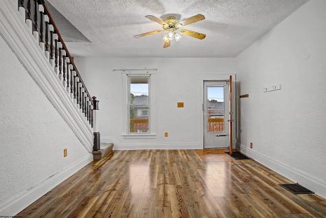 387 Dille Street Morgantown WV 26505