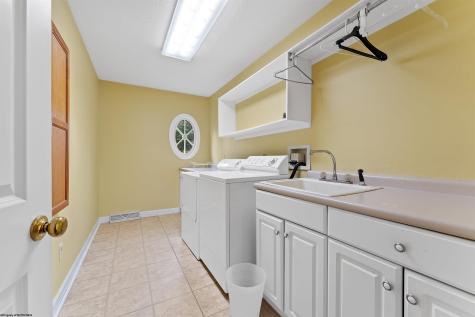 3004 Fallen Oak Road Morgantown WV 26508