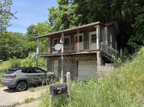 1284 Lazzelle Union Road Maidsville WV 26541