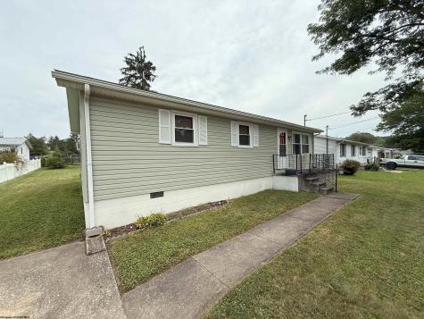 16 Vector Avenue Elkins WV 26241
