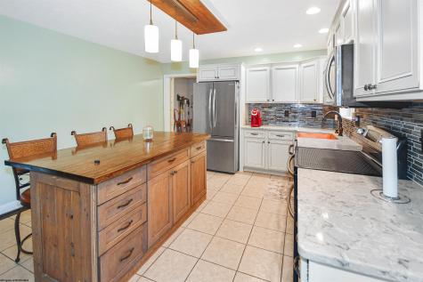 102 Saffel Hill Drive Grafton WV 26354