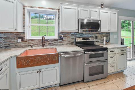 102 Saffel Hill Drive Grafton WV 26354
