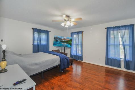 102 Saffel Hill Drive Grafton WV 26354